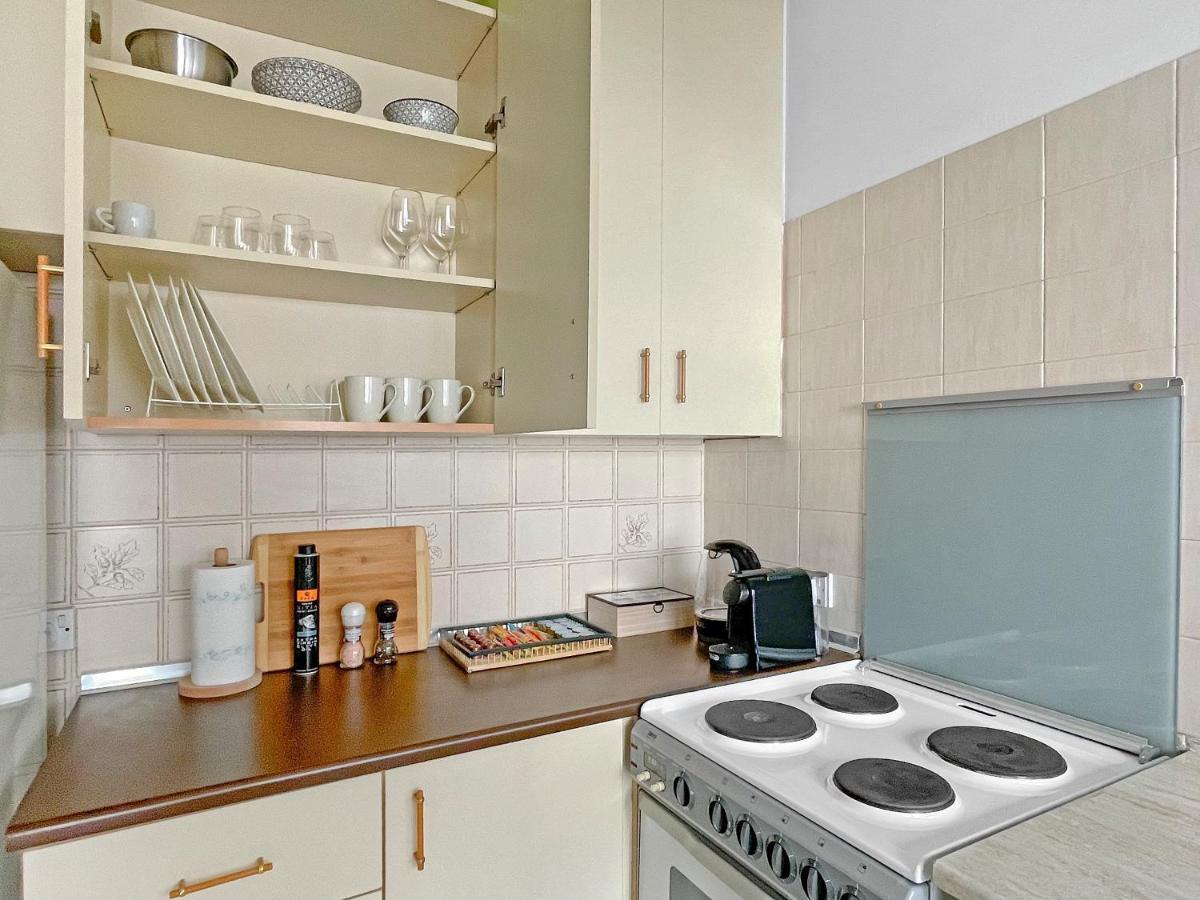2Br Seafront Apt In City Center With Community Pool Ларнака Екстер'єр фото